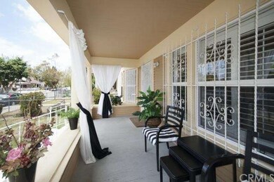 Gone with the wind Front Porch View
