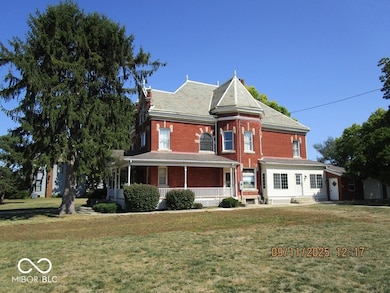 932 N Washington St, Marion, IN 46952 - photo 4