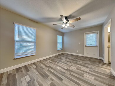 unlisted-address, Tampa, FL 33610 - photo 7