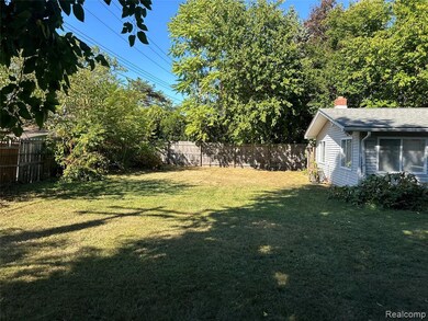 2216 Middlebelt Rd, West Bloomfield, MI 48324 - photo 5