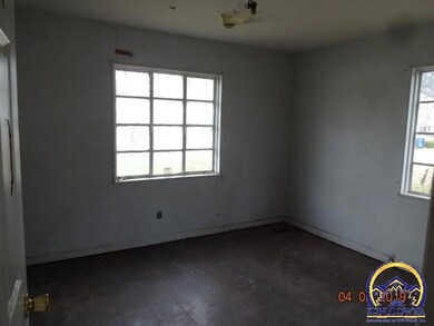 3542 SW Clare Ave, Topeka, KS 66611 - photo 5