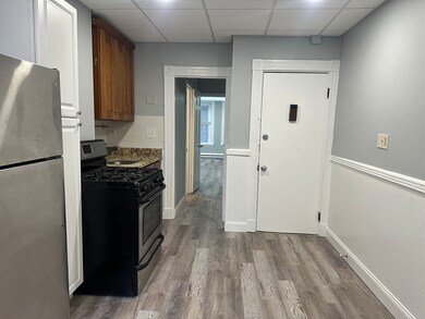 12 Foster St unit 2, Boston, MA 02109 - photo 4