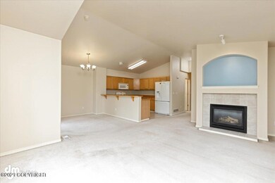 04-Living Room 20210824-DW-7113