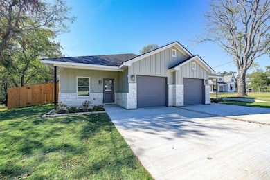 103 & 105 S Barron, Covington, TX 76636 - photo 2