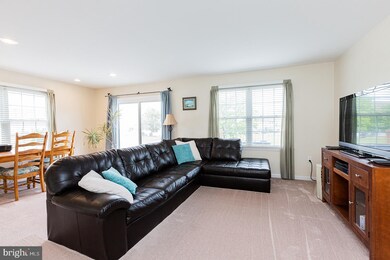 4044 Parkside Ct, Mount Joy, PA 17552 - photo 4