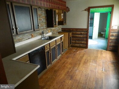 1527 Centre St, Ashland, PA 17921 - photo 4