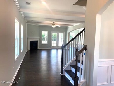 24 foyer