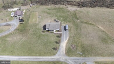 103 Huckleberry Ln, Berkeley Springs, WV 25411 - photo 4