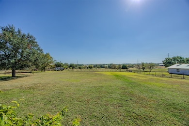 1051 Fm 109, Brenham, TX 77833 - photo 5
