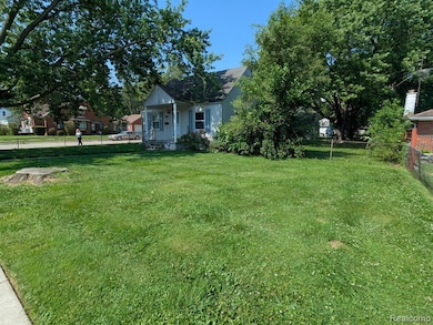 21103 Nummer St, Warren, MI 48089 - photo 2