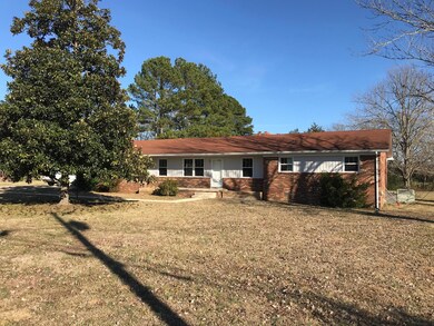 202 Ledgeview Dr, Shelbyville, TN 37160 - photo 2