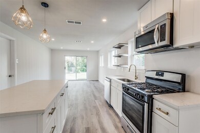 6492 Lontos Dr, Dallas, TX 75214 - photo 4