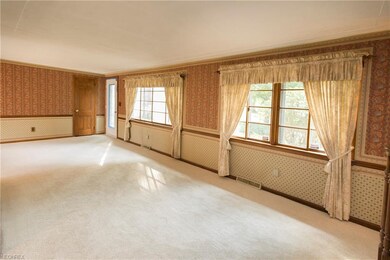 4915 Elmwood Dr, Sheffield Lake, OH 44054 - photo 6