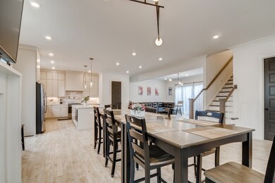 UNIT B. LOTS OF LIGHTING