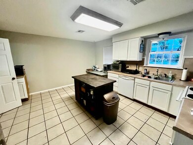 2005 2005 High Meadow Dr, Duncan, OK 73533 - photo 6