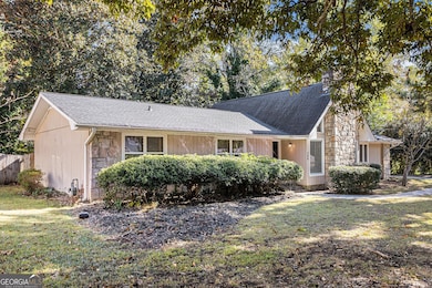 366 O Brian Dr, Stone Mountain, GA 30088 - photo 2