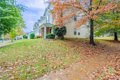 10402 Cullen Ct, Charlotte, NC 28278 - photo 4