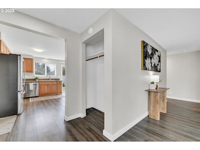 4067 N Clarey St, Eugene, OR 97402 - photo 7