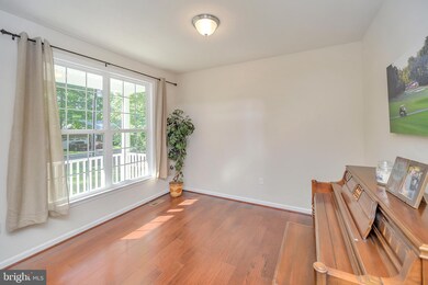 208 Green St, Locust Grove, VA 22508 - photo 3