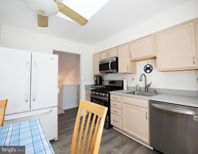 700 Carrollwood Rd, Middle River, MD 21220 - photo 6