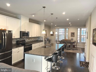 8020 Spring Arbor Dr, Laurel, MD 20707 - photo 5