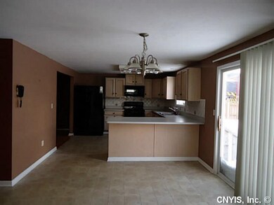 Kitchen. Eat in area flows into the family room an