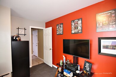 2409 Courtyard Cir unit 1, Aurora, IL 60506 - photo 5