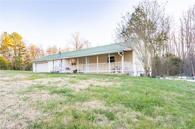 1019 Salmons Dr, Asheboro, NC 27205 - photo 3