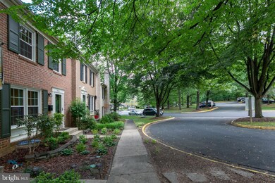 2404 Albot Rd, Reston, VA 20191 - photo 7