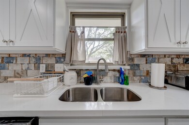 1101 Kost Rd, Alvin, TX 77511 - photo 5