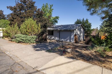 1-web-or-mls-1172 NE Viking Ct-1