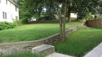 2 N Tulip St unit 1, Cos Cob, CT 06807 - photo 2