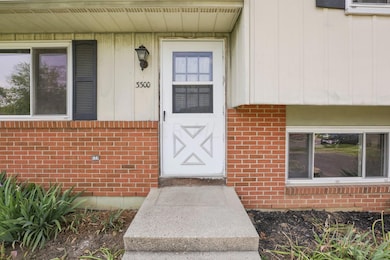 3300 Winding Creek Dr, Columbus, OH 43223 - photo 3