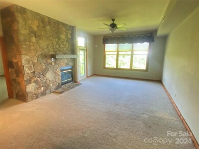 80 Stoney Falls Loop unit 3-203, Burnsville, NC 28714 - photo 6