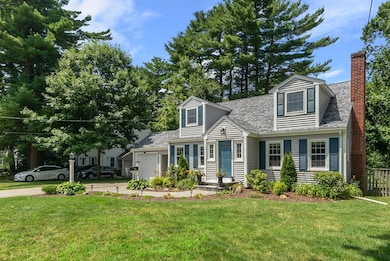 83 Lakeshore Dr, Westwood, MA 02090 - photo 2
