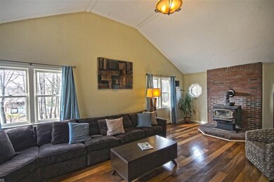 98 Scobie Pond Rd, Derry, NH 03038 - photo 7