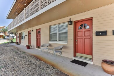506 University Blvd _2-2