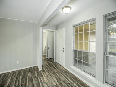 7730 Vernwood St, Houston, TX 77040 - photo 4