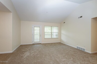 386 Boyer Ct Bldg F-102