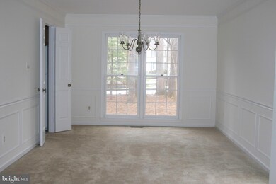 11605 Flints Grove Ln, North Potomac, MD 20878 - photo 5
