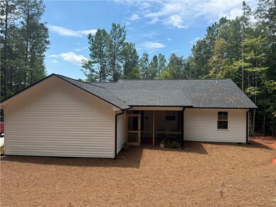 221 Woodland Way Rd, Walhalla, SC 29691 - photo 2