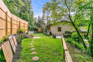 245 Gypsy Ln, Hendersonville, NC 28792 - photo 3