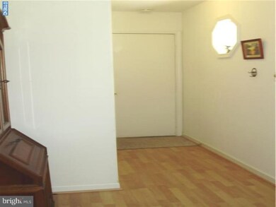 16 Blanchard Dr, Woodbury, NJ 08096 - photo 2