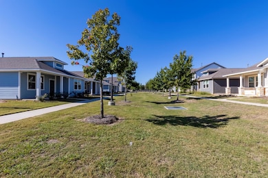 2533 Pecan Island Dr, Leander, TX 78641 - photo 4