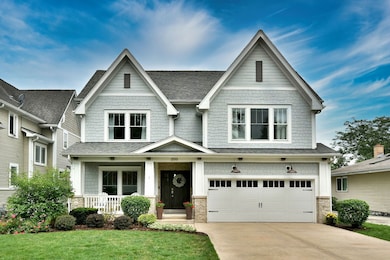 200 N Glenview Ave, Elmhurst, IL 60126 - photo 2