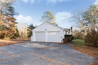 281 Log Rd, Smithfield, RI 02917 - photo 6