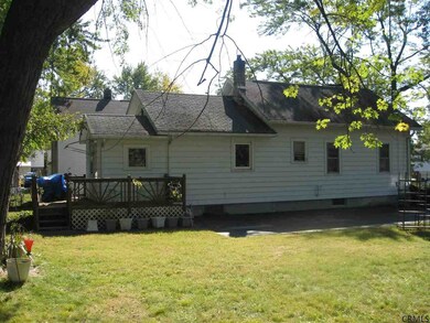 16 Michigan Ave, Rensselaer, NY 12144 - photo 4