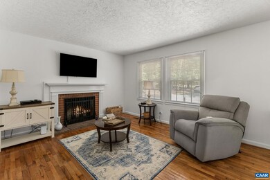 4489 Woods Edge Rd, Troy, VA 22974 - photo 4