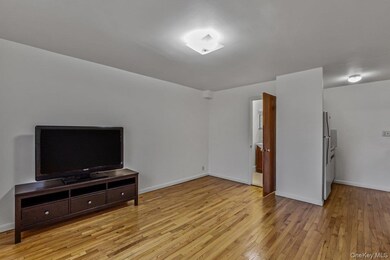 70-50 153rd St, Flushing, NY 11367 - photo 7