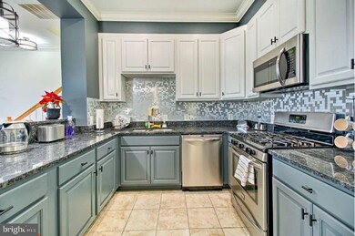 1822 Cedar Cove Way unit 201, Woodbridge, VA 22191 - photo 3